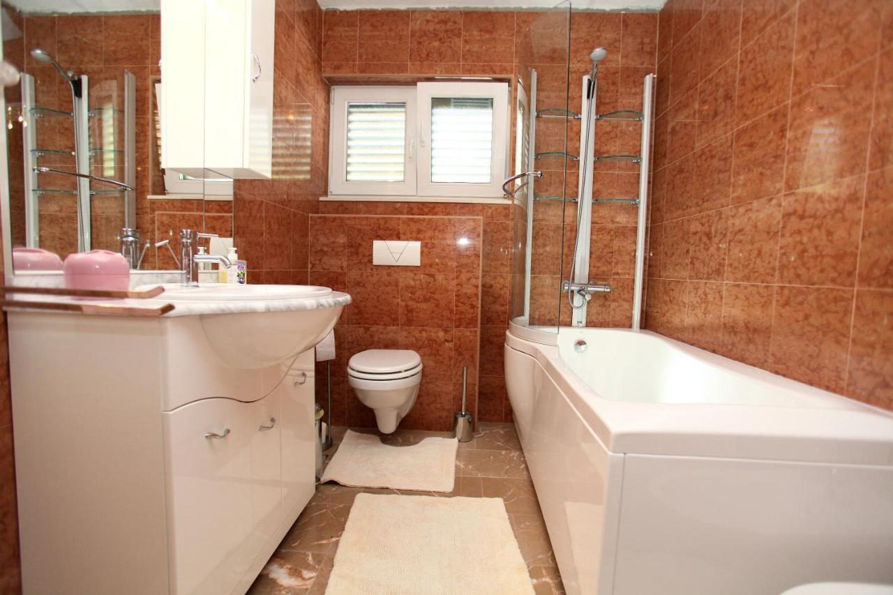Apartment Udovicic Trogir Exterior photo