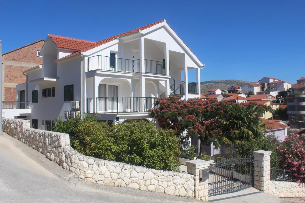 Apartment Udovicic Trogir Exterior photo