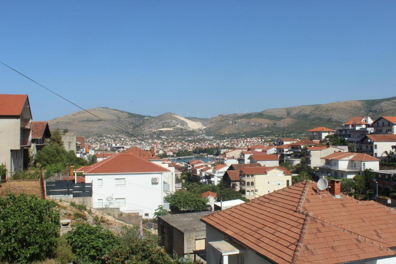 Apartment Udovicic Trogir Exterior photo