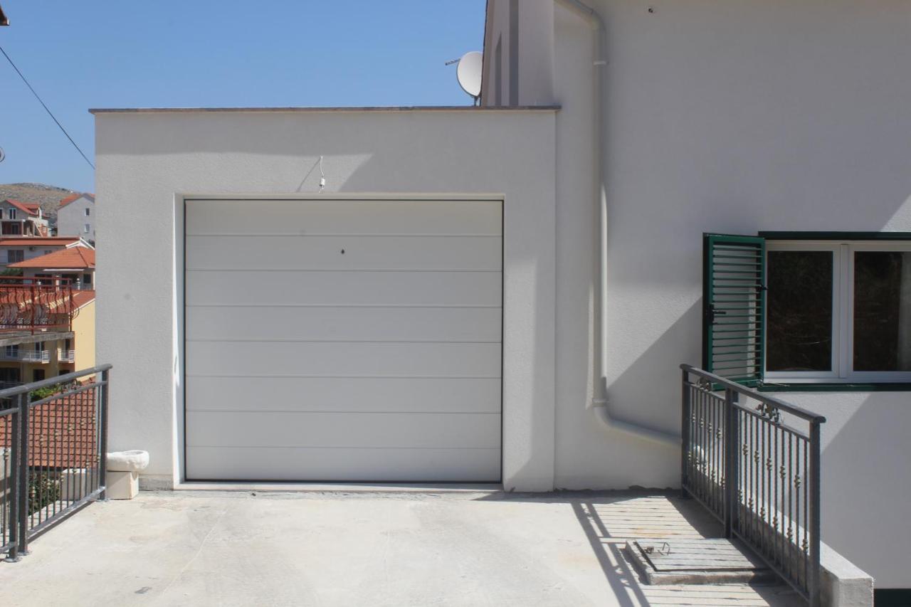 Apartment Udovicic Trogir Exterior photo